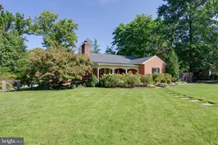 1136 Arcturus Ln, Alexandria, VA 22308 - Photo 1