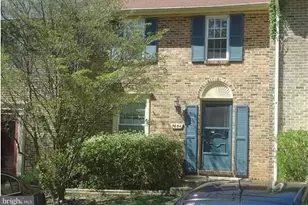 7054 Leewood Forest Dr, Springfield, VA 22151 - Photo 1