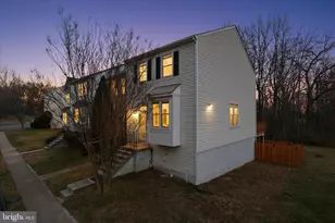 5927 Wild Brook Ct, Centreville, VA 20121 - Photo 1