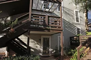 10182 Oakton Terrace Rd, Oakton, VA 22124 - Photo 1