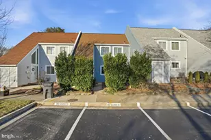 1528 Goldenrain Ct, Reston, VA 20190 - Photo 1