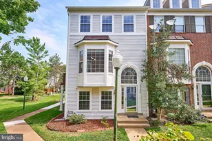 4100 Fountainside Ln, Fairfax, VA 22030 - Photo 1