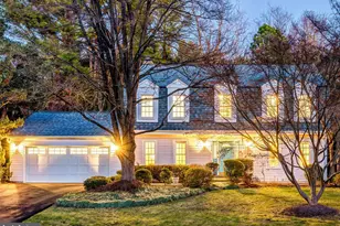 10332 Dunn Meadow Rd, Vienna, VA 22182 - Photo 1