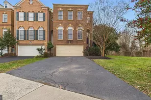 12413 Dorforth Dr, Fairfax, VA 22033 - Photo 1