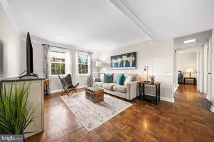 6725 W Wakefield Dr, Alexandria, VA 22307 - Photo 1