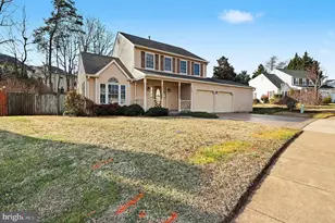 5819 Stone Ridge Dr, Centreville, VA 20120 - Photo 1