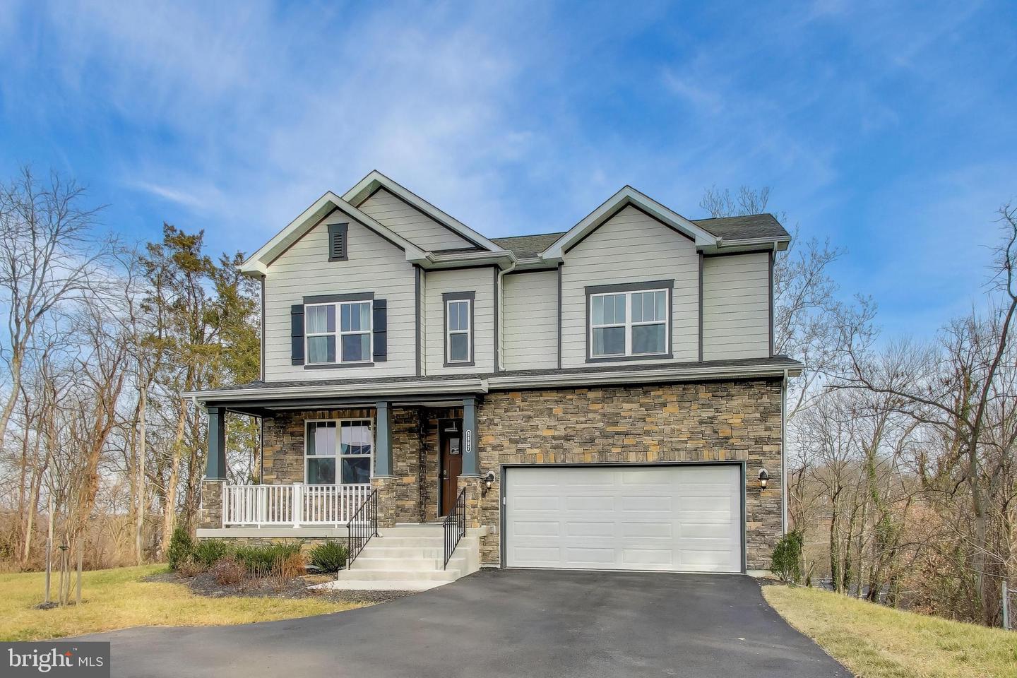 3897 Hillview Ct, Alexandria, VA 22310 - MLS VAFX2284556 - Coldwell Banker