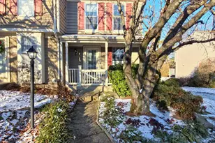 1640 Fieldthorn Dr, Reston, VA 20194 - Photo 1