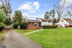 7725 Marthas Ln, Falls Church, VA 22043 - Photo 1