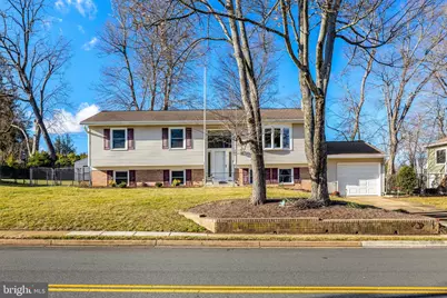 203 Locust Street SW, Vienna, VA 22180 - Photo 1