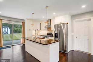 14712 Braddock Rd, Centreville, VA 20120 - Photo 1