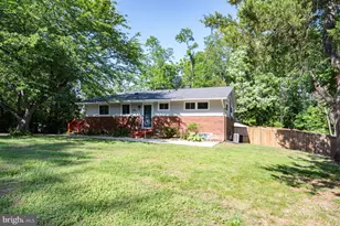 4401 Roundhill Rd, Alexandria, VA 22310 - Photo 1