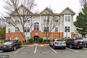 1515 North Point Dr, Reston, VA 20194 - Photo 1