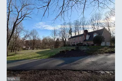 9701 Georgetown Pike, Great Falls, VA 22066 - Photo 1