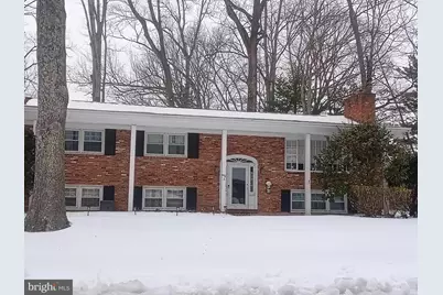 9128 Glenbrook Road, Fairfax, VA 22031 - Photo 1