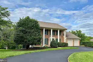 9844 Faust Dr, Vienna, VA 22182 - Photo 1