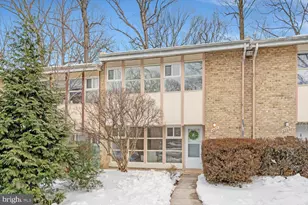 4447 Forest Glen Ct, Annandale, VA 22003 - Photo 1