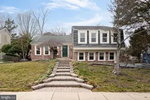 4346 Silas Hutchinson Dr, Chantilly, VA 20151 - Photo 1