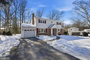 6802 Sydenstricker Rd, Springfield, VA 22152 - Photo 1