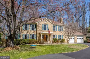 977 Redberry Ct, Great Falls, VA 22066 - Photo 1