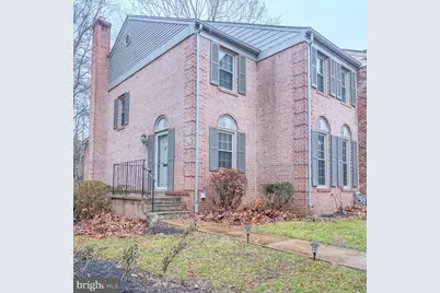 10321 Hampshire Green Avenue, Fairfax, VA 22032 - Photo 1