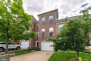 12081 Edgemere Cir, Reston, VA 20190 - Photo 1