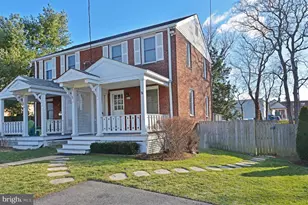 2609 Farmington Dr, Alexandria, VA 22303 - Photo 1