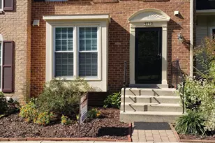 5732 Lofthill Ct, Alexandria, VA 22303 - Photo 1