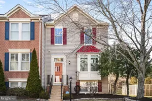 7422 Gadsby Square, Alexandria, VA 22315 - Photo 1