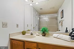 12003 Ridge Knoll Dr, Fairfax, VA 22033 - Photo 23