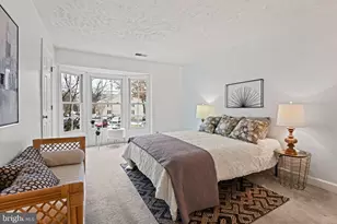 12003 Ridge Knoll Dr, Fairfax, VA 22033 - Photo 25