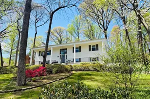 3722 Acosta Rd, Fairfax, VA 22031 - Photo 1