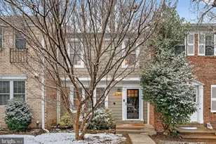 5769 Heritage Hill Dr, Alexandria, VA 22310 - Photo 1