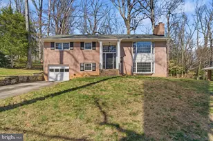 9116 Hamilton Dr, Fairfax, VA 22031 - Photo 1