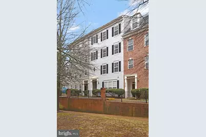 8045 Gatehouse Road #17, Falls Church, VA 22042 - Photo 1