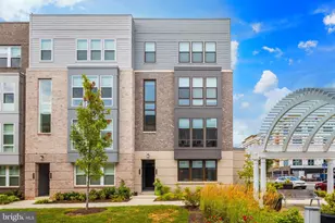 13389 Launders St, Herndon, VA 20171 - Photo 1