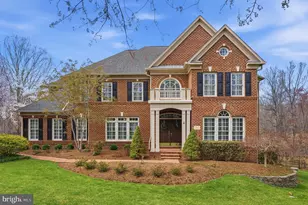 11317 Walnut Creek Ct, Oakton, VA 22124 - Photo 1