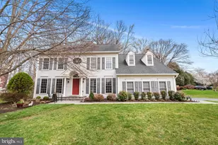 8648 Chase Glen Cir, Fairfax Station, VA 22039 - Photo 1