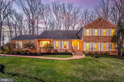 1807 Abbey Glen, Vienna, VA 22182 - Photo 1