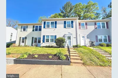9518 Mooregate Court, Lorton, VA 22079 - Photo 1