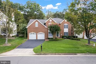 12731 Oak Farms Dr, Herndon, VA 20171 - Photo 1
