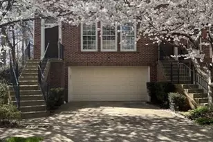 2792 Thaxton Ln, Oakton, VA 22124 - Photo 1