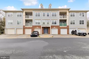 11328 Westbrook Mill Ln, Fairfax, VA 22030 - Photo 1