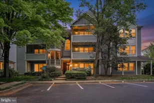 7714 Lafayette Forest Dr, Annandale, VA 22003 - Photo 1