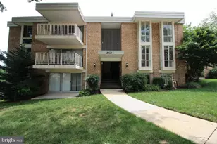 2624 Wagon Dr, Alexandria, VA 22303 - Photo 1