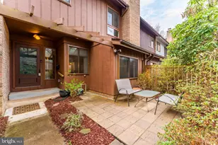 11915 Escalante Ct, Reston, VA 20191 - Photo 1