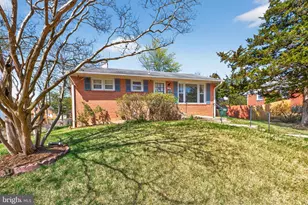 7304 Fairchild Dr, Alexandria, VA 22306 - Photo 1