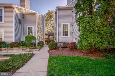 10087 Oakton Terrace Road, Oakton, VA 22124 - Photo 1