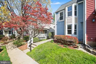 11906 Crosswind Ct, Reston, VA 20194 - Photo 1