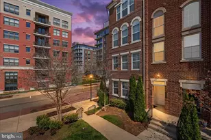 2932 Finsbury Pl, Fairfax, VA 22031 - Photo 1
